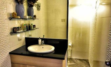 6-Bedroom House With Swimming Pool in  Ayala Westgrove Heights Silang Cavite
