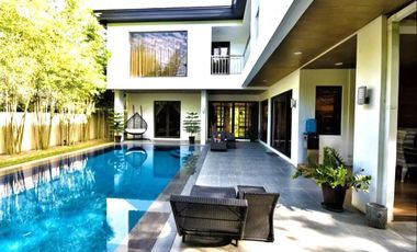 6-Bedroom House With Swimming Pool in  Ayala Westgrove Heights Silang Cavite