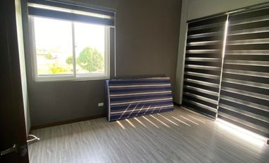 Good as Brand New 3Br House with ACs and covered Parking