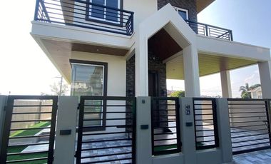 Good as Brand New 3Br House with ACs and covered Parking