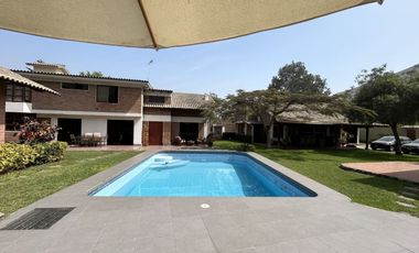 VENTA DE LINDO CONDOMINIO EN SOL DE LA MOLINA, LA MOLINA