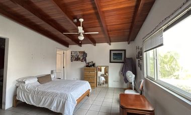 VENTA DE LINDO CONDOMINIO EN SOL DE LA MOLINA, LA MOLINA