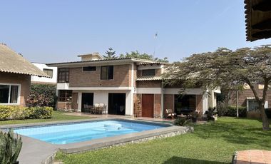 VENTA DE LINDO CONDOMINIO EN SOL DE LA MOLINA, LA MOLINA
