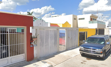 CASA EN 59-A, FRACC. LAS AMERICAS, UNIDAD REVOLUCION, MERIDA, YUCATAN. ¡CASA EN REMATE! -FQA