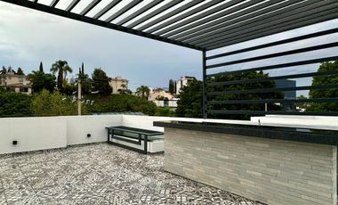 Residencia de lujo en Venta sobre Av. Naciones Unidas, Opción a 4 rec.