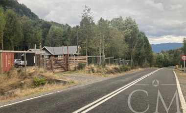 Casa en parcela sector Lago Chapo