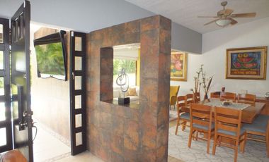 Casa en venta Club de Golf Santa Fe, Xochitepec Morelos.