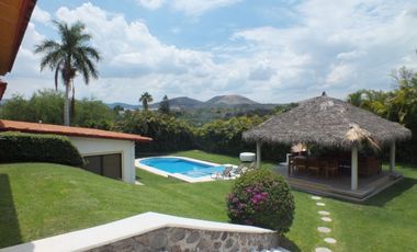 Casa en venta Club de Golf Santa Fe, Xochitepec Morelos.