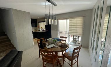 Se Vende casa de 4 recamaras dentro de un coto con acceso Controlado pasando Flamingos.