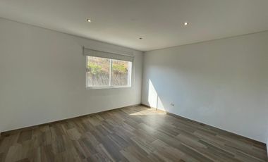 Se Vende casa de 4 recamaras dentro de un coto con acceso Controlado pasando Flamingos.