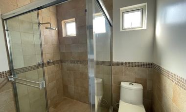 Se Vende casa de 4 recamaras dentro de un coto con acceso Controlado pasando Flamingos.