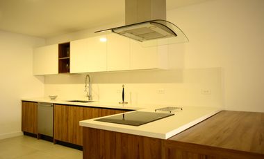 En Venta Departamento de Lujo de 3 Dormitorios en Puertas del Sol - Ordoñez Lasso