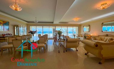 Departamento en venta con hermosa terraza e increíble vista al mar