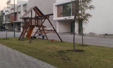 Hermosa casa en MORILLOTLA