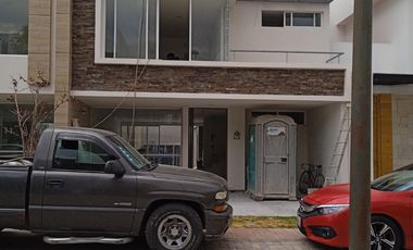 Hermosa casa en MORILLOTLA
