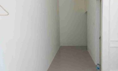 DI JUAL RUMAH  BARU 2 LANTAI* 

Lokasi Cemandi Sedati Sidoarjo

- Luas Tanah: 4 x 10 (40m2)
- Luas Bangunan ( Lantai 2 + Mezzanine)
- KM/WC:  1 Unit
-