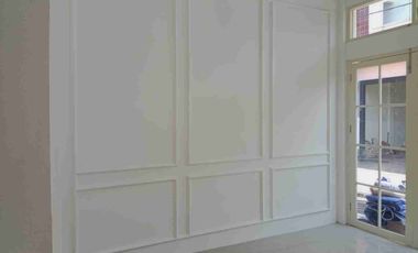 DI JUAL RUMAH  BARU 2 LANTAI* 

Lokasi Cemandi Sedati Sidoarjo

- Luas Tanah: 4 x 10 (40m2)
- Luas Bangunan ( Lantai 2 + Mezzanine)
- KM/WC:  1 Unit
-