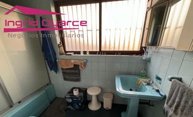 Vendo céntrica y amplia  casa  en esquina estratégica a pasos del centro de Chillan ,especial empresas