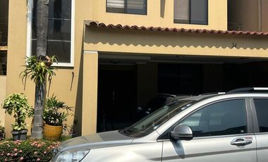 VENDO SAMBORONDÓN BOREAL CASA 3 DORMITORIOS