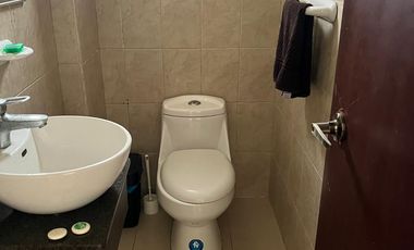 Manta, Vendo Hermoso Departamento Amoblado con Vista al Mar