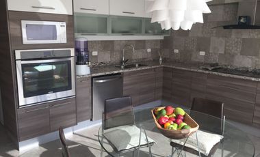 Venta de departamento de 4 dormitorios cercano al parque de la Carolina.