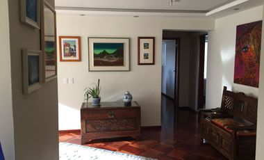 Venta de departamento de 4 dormitorios cercano al parque de la Carolina.