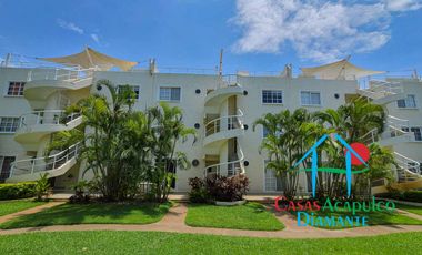 Roof garden con asador. Estancia con salida a las áreas comunes