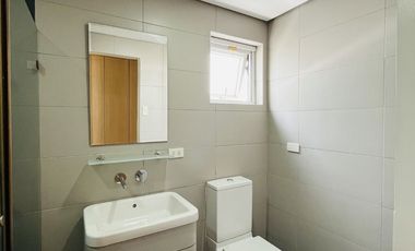 4 BEDROOMS HOUSE & LOT IN WHITE PLAINS SUBDIVISION, QUEZON CITY