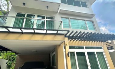 4 BEDROOMS HOUSE & LOT IN WHITE PLAINS SUBDIVISION, QUEZON CITY