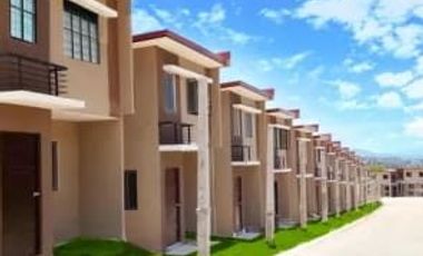 2 bedroom Townhouse Angelique Inner Rfo Unit Selling Fast for Sale in Lumina Homes Sto. Tomas, Batangas