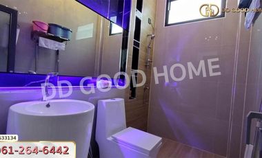 Townhome Nieve Classe Sri Maha Phot Prachinburi