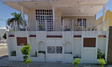 SE VENDE BONITA Y AMPLIA CASA EN CHETUMAL QUINTANA ROO