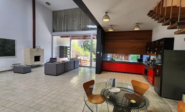 Techos Doble Altura: Espectacular Casa en Venta en La Mejor Zona de Miraflores