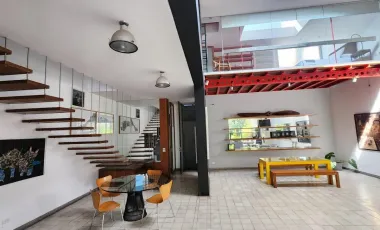 Techos Doble Altura: Espectacular Casa en Venta en La Mejor Zona de Miraflores