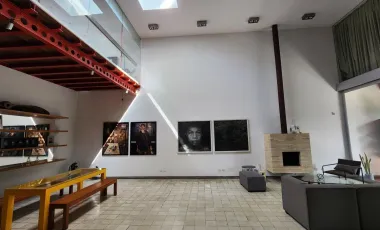 Techos Doble Altura: Espectacular Casa en Venta en La Mejor Zona de Miraflores