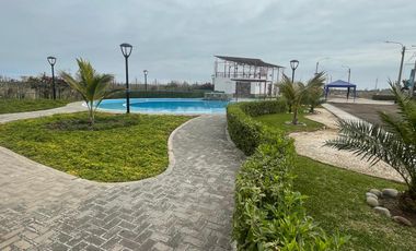 LA PUNTA DE BOMBON