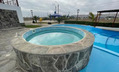 LA PUNTA DE BOMBON