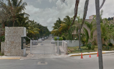 SE VENDE BONITA Y AMPLIA CASA EN QUINTANA ROO