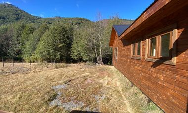 Huife 42 km Pucón Casa en parcela terreno de 3,5 hectáreas