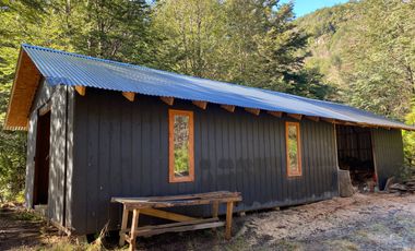 Huife 42 km Pucón Casa en parcela terreno de 3,5 hectáreas