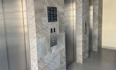 Renta Local 40 m2 Nuevo Obra Gris  plaza Helysium .Ave. Fundadores, Mty.