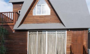 CASA TIPO CHALET EN VENTA EN PLAYA DEL CARMEN, QUINTANA ROO, CON 2 CABAÑAS Y UN LOCAL COMERCIAL