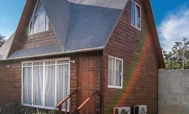 CASA TIPO CHALET EN VENTA EN PLAYA DEL CARMEN, QUINTANA ROO, CON 2 CABAÑAS Y UN LOCAL COMERCIAL