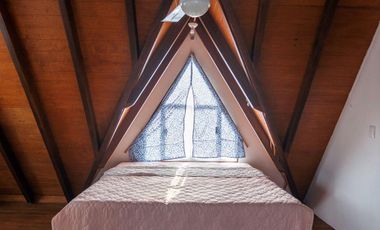 CASA TIPO CHALET EN VENTA EN PLAYA DEL CARMEN, QUINTANA ROO, CON 2 CABAÑAS Y UN LOCAL COMERCIAL