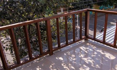 CASA TIPO CHALET EN VENTA EN PLAYA DEL CARMEN, QUINTANA ROO, CON 2 CABAÑAS Y UN LOCAL COMERCIAL