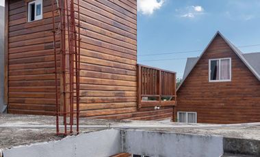 CASA TIPO CHALET EN VENTA EN PLAYA DEL CARMEN, QUINTANA ROO, CON 2 CABAÑAS Y UN LOCAL COMERCIAL