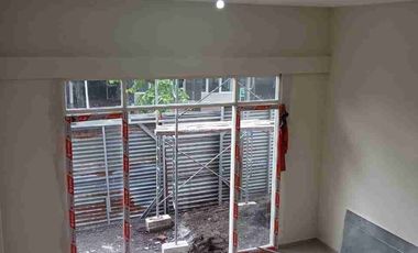 Jual Ruko / Rumah Usaha Baru Gress
Perumahan Kahuripan Niwana
Sidoarjo

Ada 4 Unit, Laku 3 Unit
*Sisa 1 Unit*

Luas 45m2 ( 4.5x10 )
LB LB 67m2 ( 2 Lan