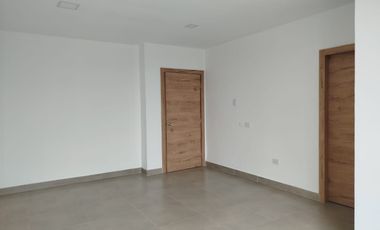 Casa de venta en la Urbanización Ciudad Celeste, de estreno, Samborondón.