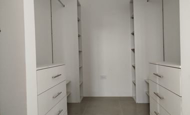 Casa de venta en la Urbanización Ciudad Celeste, de estreno, Samborondón.