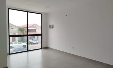 Casa de venta en la Urbanización Ciudad Celeste, de estreno, Samborondón.